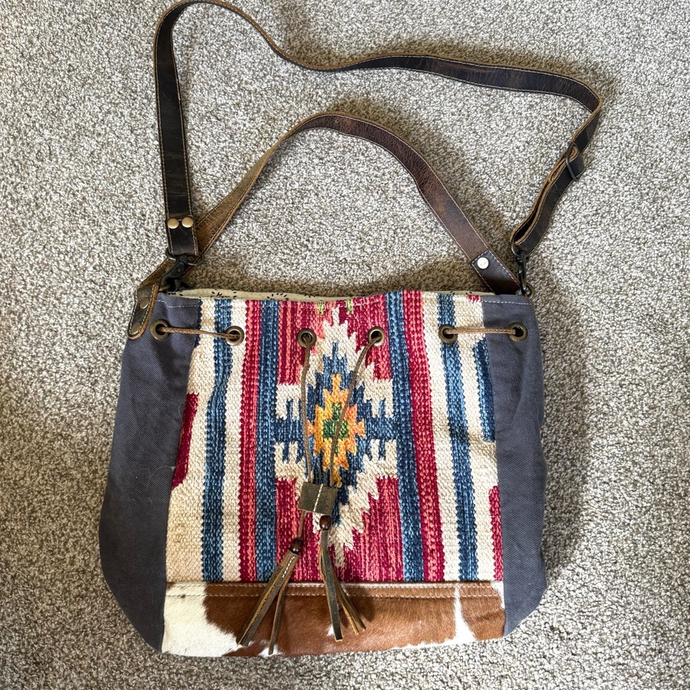 Myra Bag Blue Bucket